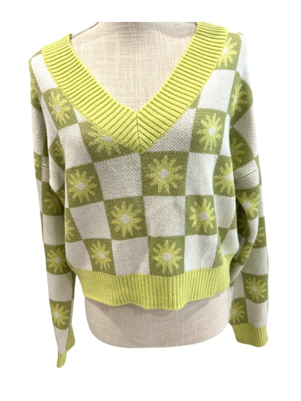 Madden NYC Womens Green & White Checkered V-Neck Sweater XL